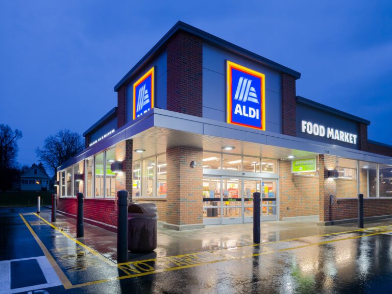 Aldi case study - Aldi supermarket 